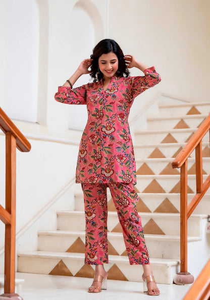 Women’s Pink Floral Kurta Set – Rayon Printed Kurta with Straight Pants