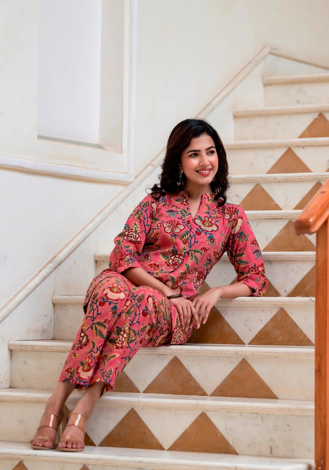 Women’s Pink Floral Kurta Set – Rayon Printed Kurta with Straight Pants